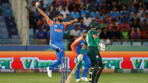 Jasprit Bumrah of India bowls during the match between India and Pakistan (Getty)
