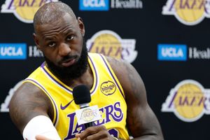 LeBron James to leave LA Lakers? NBA insider drops BOMBSHELL SportsTak