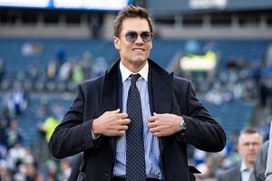 NFL analyst slams Tom Brady for refusing to side with New England Patriots ahead of Super Bowl SportsTak