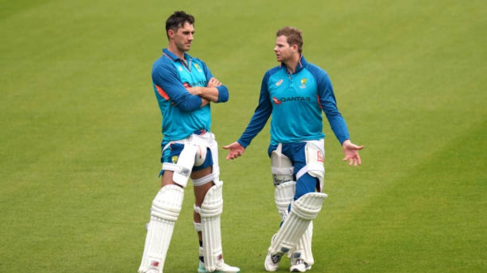 'It is a different role...': Pat Cummins explains reason behind Steve Smith's T20 World Cup snub Australia's Pat Cummins (left) and Steve Smith during a nets session ahead of the fifth LV= Insurance Ashes Series test match at The Kia Oval (via Getty)