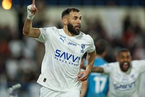 Luka Modric, Vinicius Jr react to Karim Benzema's hat-trick on Al-Hilal debut SportsTak