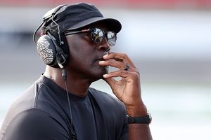 WATCH: First look at Michael Jordan's new $70 MILLION private jet SportsTak