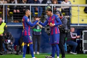 Barcelona forward Raphinha makes shocking claim on Lamine Yamal's private life, says 'he’s always sleepy' SportsTak