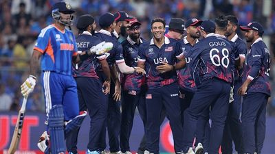 Who is USA's Shadley van Schalkwyk, who broke India's back in T20 World Cup campaign opener? USA pacer Shadley van Schalkwyk (C) celebrates with this teammates in this frame. (Getty)