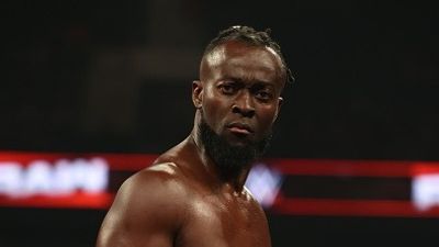 Kofi Kingston thanks Seth Rollins and Becky Lynch for heartfelt Super Bowl gesture SportsTak