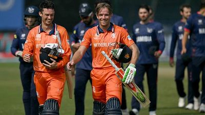 Bas de Leede's all-round show leads Netherlands to 7-wicket win over Namibia after Pakistan heartbreak Scott Edwards, Bas de Leede