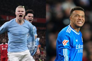 Dennis Bergkamp snubs Erling Haaland and Kylian Mbappe while naming TOP 3 strikers, their names are... SportsTak