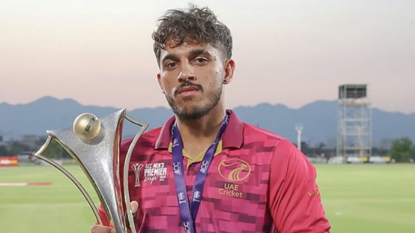 UAE announce Karachi-born wicketkeeper as replacement for Muhammad Zohaib who was sent home due to 'disciplinary issues' UAE's wicketkeeper-batter Haider Shah poses with the trophy.