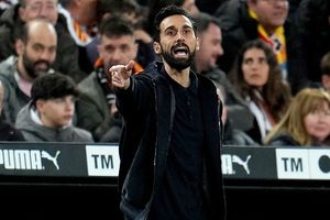 Another Injury blow Real Madrid, star player could miss game against Real Sociedad, his name is... SportsTak