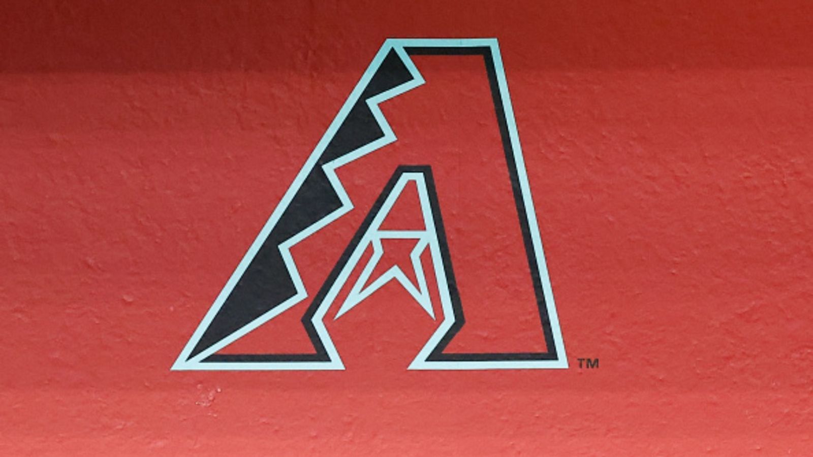 Arizona Diamondbacks reunite with familiar face to reinforce bullpen after last season’s struggles Arizona Diamondbacks in the frame (via Getty)