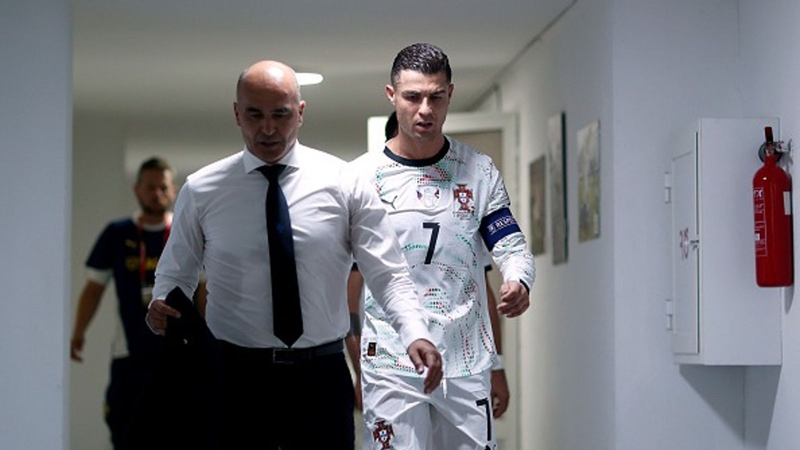 Roberto Martinez explains feeling of managing Cristiano Ronaldo in Portugal national team Roberto Martínez and Cristiano Ronaldo in the frame.