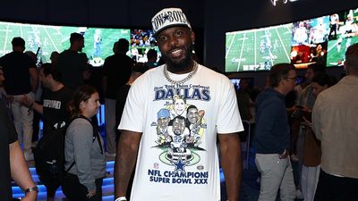 Dez Bryant pays tribute to Chris Paul after his retirement, says 'Congratulations on a amazing career' SportsTak