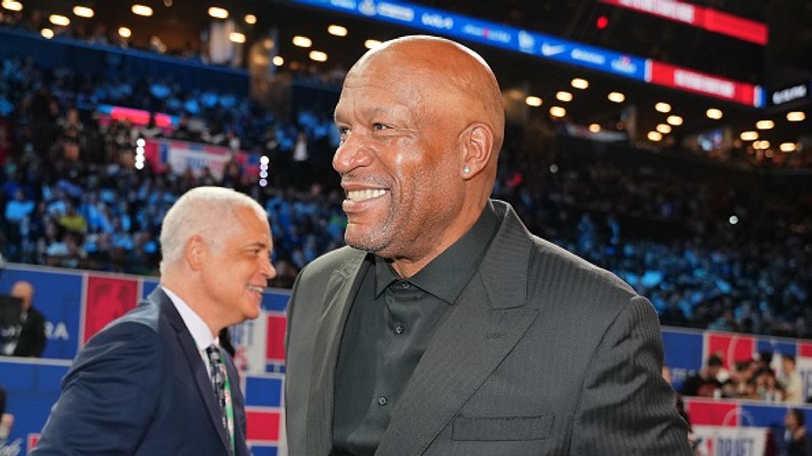 Ron Harper slams LeBron James' parenting method with cheeky remark Ron Harper in the frame.
