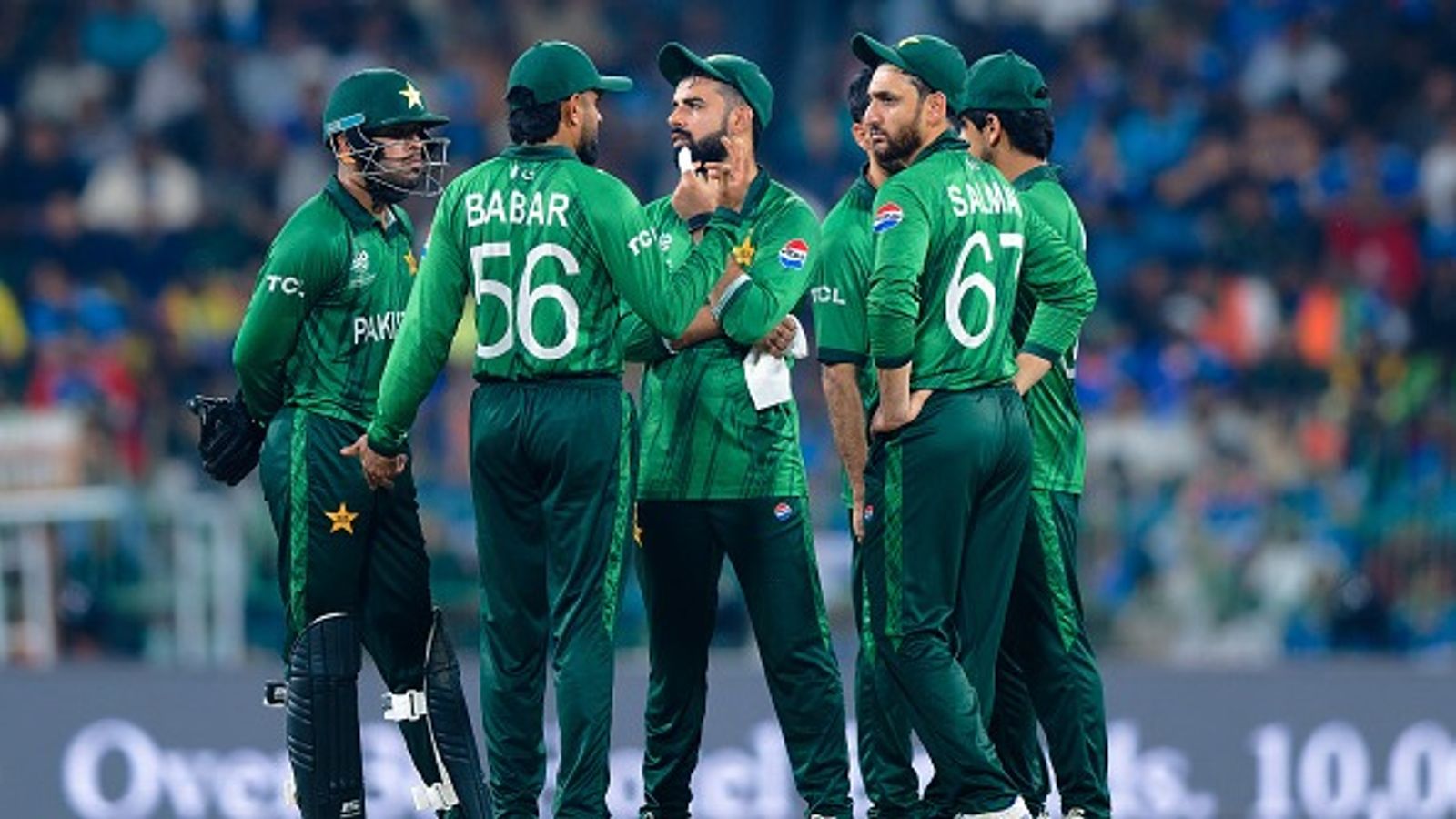 Salman Ali Agha openly blames Pakistan's spinners after India hammering, says 'Execution was missing' Pakistan captain Salman Agha has a chat with his teammates in this frame. (Getty)