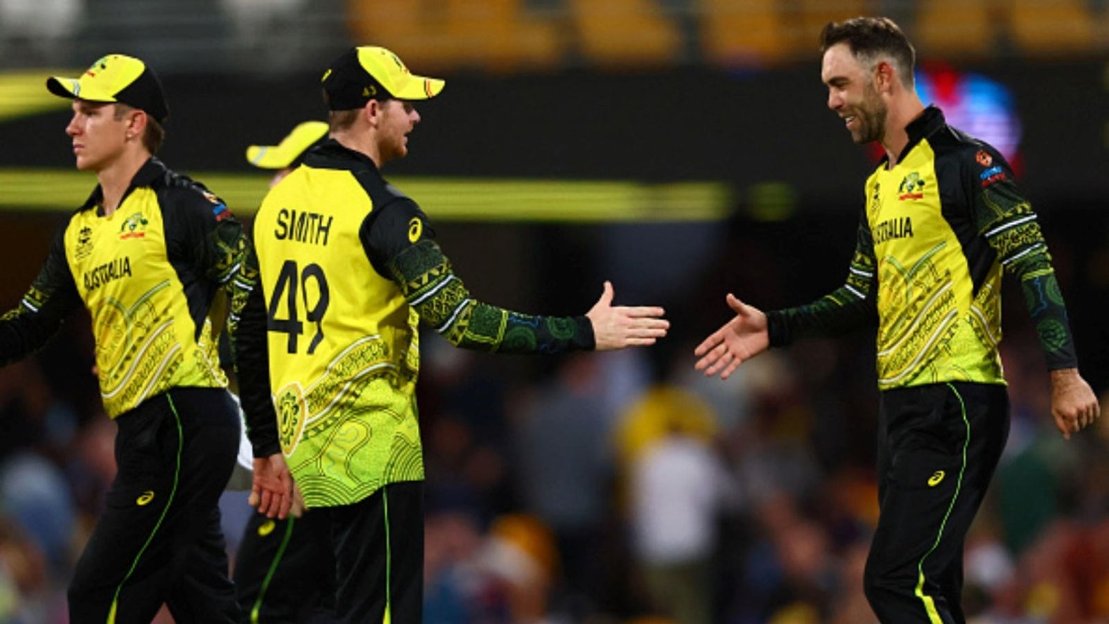 Australia replace Hazlewood with Smith for must-win T20 World Cup clash, selector reveals 2 players uncertain Australia's Glenn Maxwell (R) celebrates the last wicket of Ireland with teammate Steve Smith during the ICC men's T20 World Cup 2022 match at The Gabba on October 31, 2022 in Brisbane.
