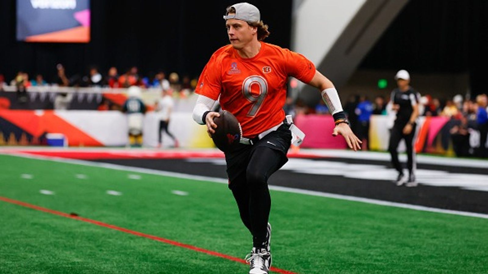 Ja'Marr Chase expresses opinion on Joe Burrow's prime getting wasted by Cincinnati Bengals Joe Burrow in the frame.