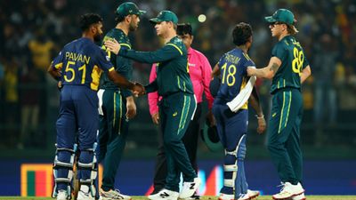 Mark Waugh slams Australia selectors for insulting Steve Smith, baffled by Renshaw's absence in must-win game Steve Smith Pavan Rathnayake