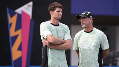 Mitchell Santner misses must-win clash due to 'dodgy burger', Daryl Mitchell makes captaincy debut Mitchell Santner, Rob Walter