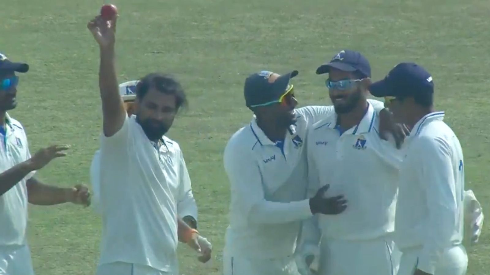 Shami takes career’s maiden 8-wkt haul in Ranji Trophy semifinal, sends another reminder to selectors Benga's Mohammed Shami celebrates a wicket with his teammates on Day 2 of the Rnaji Trophy 2025-26 semifinal clash against Jammu & Kashmir.