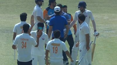 Nabi's 9 wickets outshine Shami's 8-fer as Jammu & Kashmir reach Ranji Trophy final for 1st time Yudhvir Singh Charak, Vanshaj Sharma, Abdul Samad