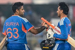 'Team ko pata hai': Suryakumar Yadav shuts down Abhishek Sharma's critics ahead of India vs South Africa Super 8 clash SportsTak