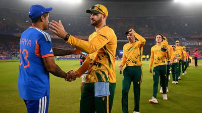 'Drop the ego': Aiden Markram's big statement after South Africa bulldoze India in Super 8 South Africa captain Aiden Markram (R) shakes hands with India skipper Suryakumar Yadav in this frame. (Getty)