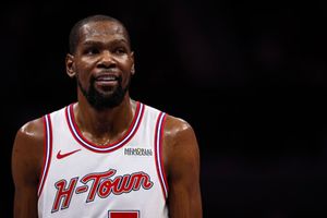 Kevin Durant reveals best player he has ever played with; It's a dead tie between two legends SportsTak
