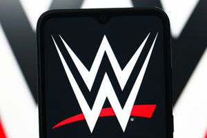 Former WWE star alleges favoritism toward this WWE power couple: "Fire both their a**es" SportsTak