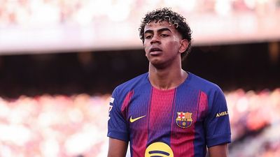 Hansi Flick downplays Lamine Yamal's frustrated reaction, calls it 'normal' SportsTak