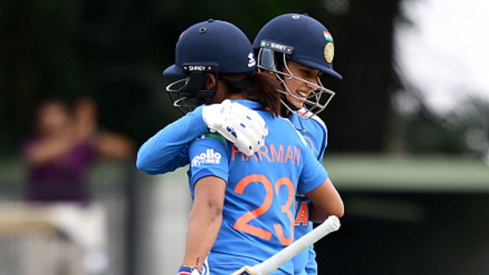 Smriti Mandhana shares update on Harmanpreet Kaur's injury after India's six-wicket defeat against Australia in 1st ODI Smriti Mandhana of India celebrates with team mate Harmanpreet Kaur of India after scoring a half century during game one of the Women's One Day International Series between Australia and India (Getty)
