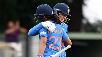 Smriti Mandhana shares update on Harmanpreet Kaur's injury after India's six-wicket defeat against Australia in 1st ODI Smriti Mandhana of India celebrates with team mate Harmanpreet Kaur of India after scoring a half century during game one of the Women's One Day International Series between Australia and India (Getty)