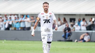 Former Brazil player lambasts Neymar Jr for 'messing' things at Santos SportsTak