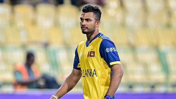 Sri Lanka's captain Dasun Shanaka gestures after his team's defeat (Getty)