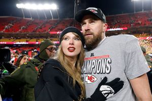 Major update as Taylor Swift & Chiefs’ Travis Kelce rumored to marry on THIS date this year SportsTak