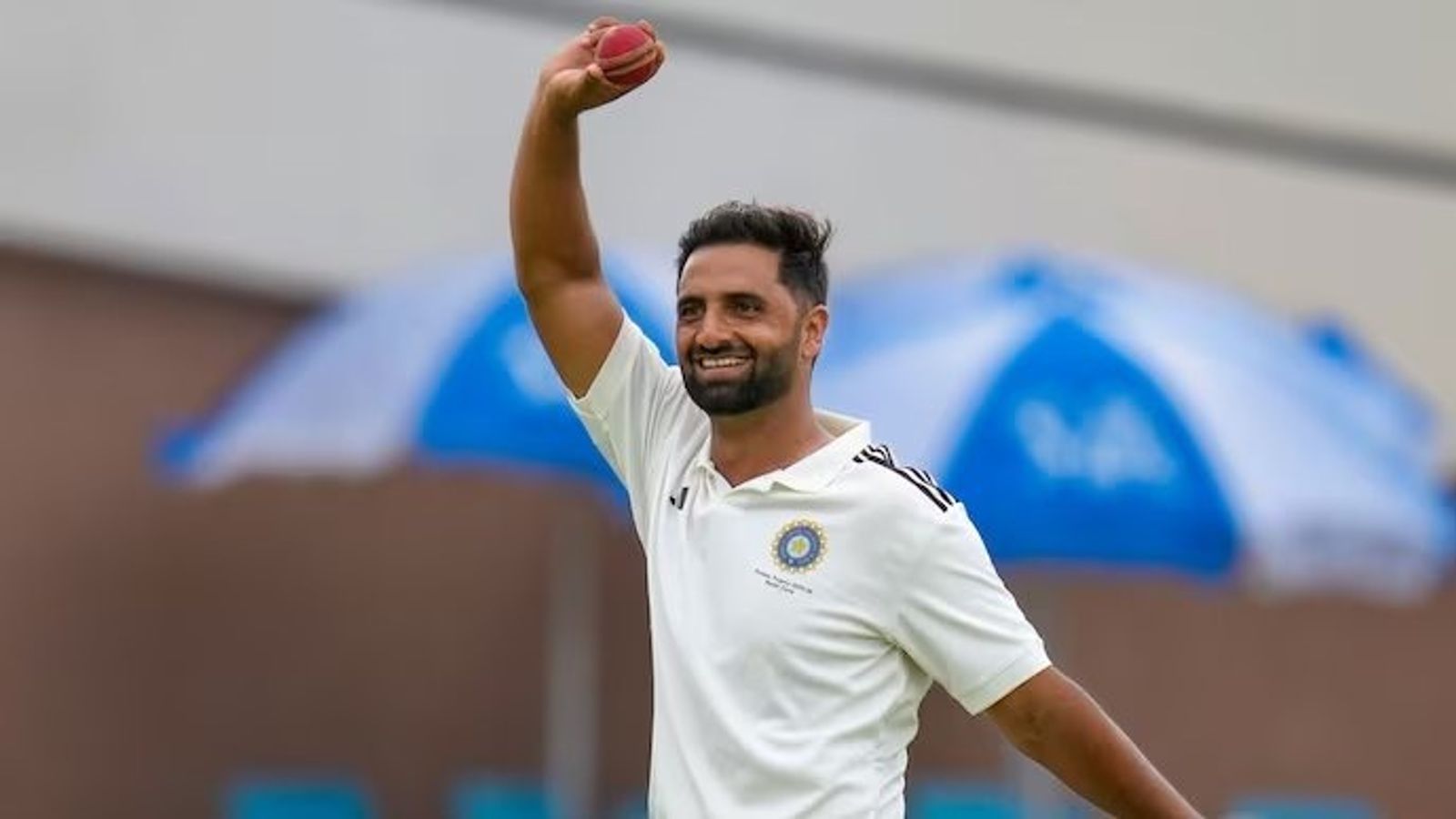 Auqib Nabi creates history, becomes first-ever Jammu & Kashmir bowler to reach this milestone in Ranji Trophy Aaqib Nabi after his brilliant bowling in the Ranji Trophy (photo: social media)