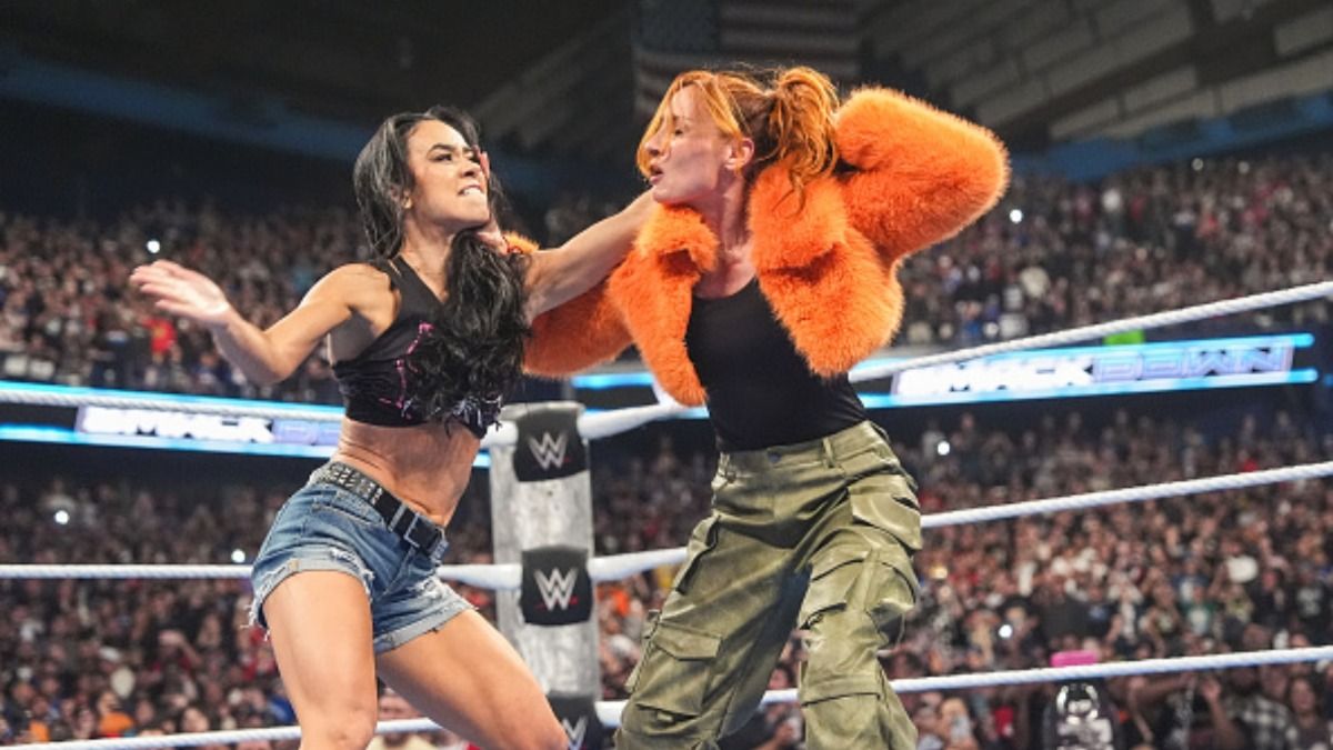 AJ Lee vs Becky Lynch: Did 'the Man' defend her Intercontinental title? Find out here AJ Lee and Becky Lynch in the frame (via Getty)