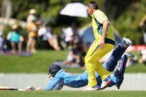 Australia's 34-year-old pacer announces retirement due to rare neurological shoulder condition SportsTak