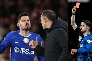 “Pedro Neto let them down badly”: Ex-Chelsea ace slams Portuguese star after Arsenal defeat SportsTak