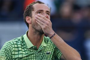 Daniil Medvedev stuck in Dubai amid Middle East tensions & airspace shutdown ahead of Indian Wells Masters SportsTak