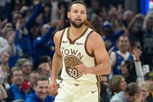 Steph Curry's injury adds to growing frustration in Golden State Warriors SportsTak