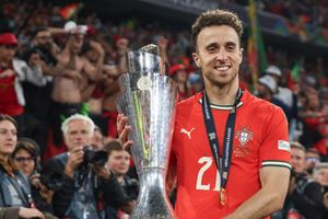 Watch: Rivals unite as Liverpool and Wolves fans come together to honor late Diogo Jota SportsTak