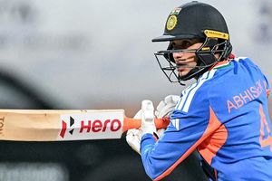 Kaif wants India to drop Abhishek Sharma and bring in 28-yr-old star for T20 World Cup final vs New Zealand SportsTak