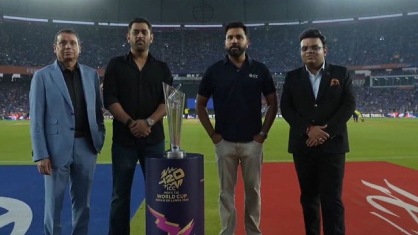 WATCH: MS Dhoni’s special appearance alongside Rohit Sharma with T20 World Cup trophy steals the show before final L to R, MS Dhoni, Rohit Sharma along with Jay Shah and Uday Shankar (X)
