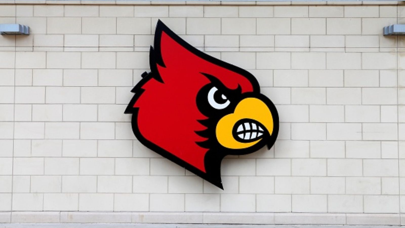 Louisville Cardinals Football hit by major blow as star QB backs out of commitment Louisville Cardinals' QB announces decision to decommit (via Getty)