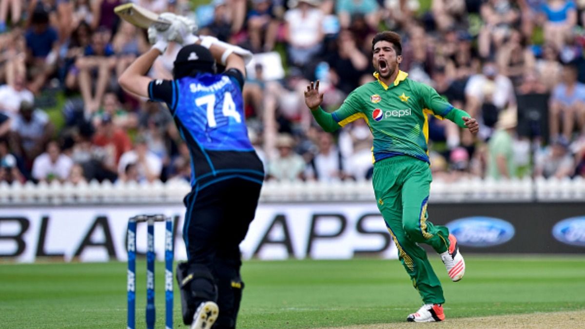 Mohammad Amir, Mitchell Santner