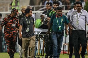 Scary scenes! Pakistani batter stretchered off the field after serious injury vs Bangladesh, rushed to hospital SportsTak