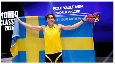 "Don't think Mondo Duplantis is at his peak right now": Stunning claim made about Swedish sensation "Don't think Mondo Duplantis is at his peak right now": Stunning claim made about Swedish sensation