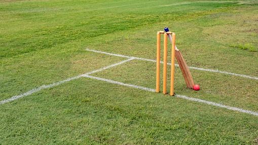 Son blasts 402 off 137 as Father cracks 175 to pile up 590 in 40 overs in Australian Club cricket. (Getty)