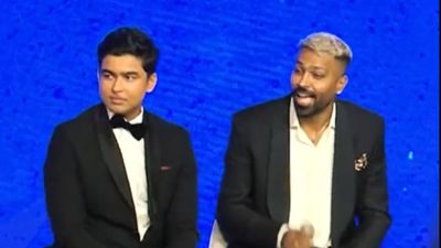 WATCH: Not Gautam Gambhir, Hardik Pandya reveals his childhood inspiration in cricket Vaibhav Sooryavanshi along with Hardik Pandya (x Screengrab)