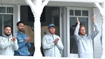 CSK appoint new fielding coach ahead of IPL 2026 as ex-England wicketkeeper takes up top role England captain Ben Stokes (R), coach Brendon McCullum (L), James Foster and Jonathan Bairstow (2nd from L) in this frame. (Getty)